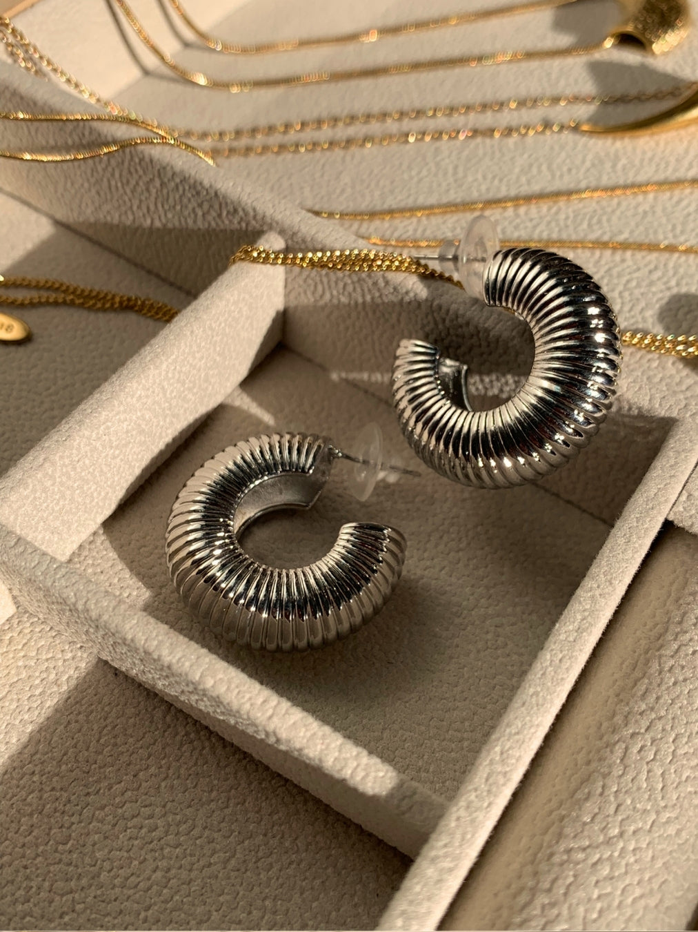 LUNAR HOOPS