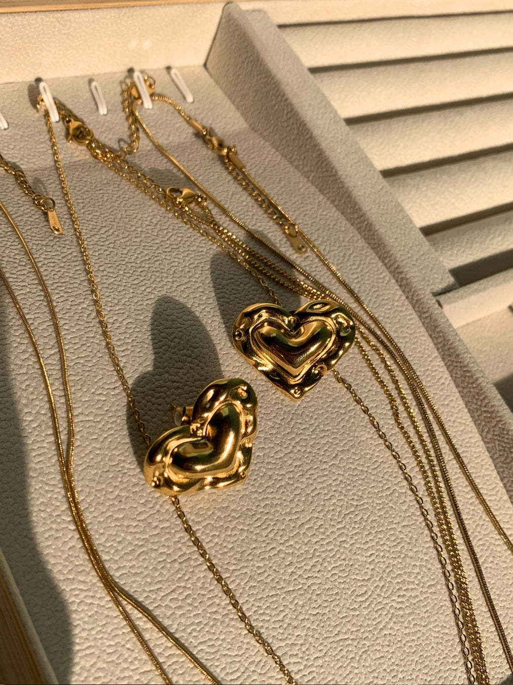 AURA HEART