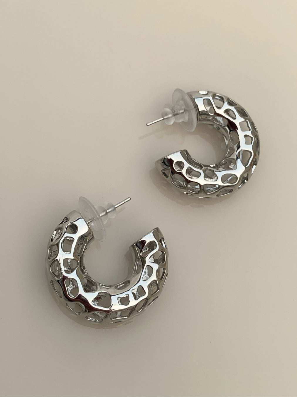HIVE HOOPS (SILVER)