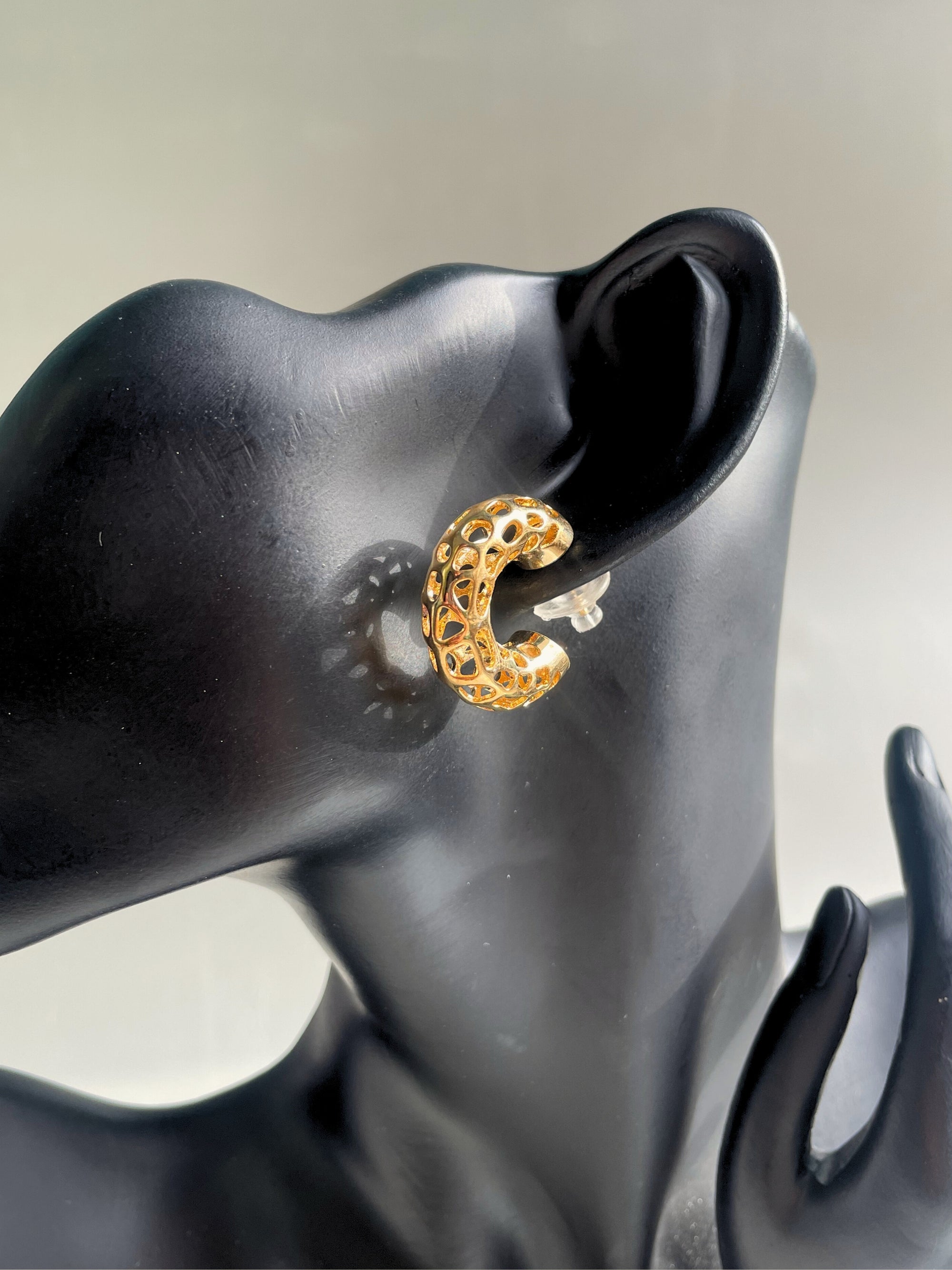 HIVE HOOPS (GOLD)
