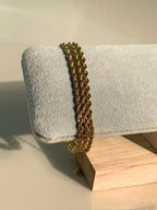 Aureum Twist