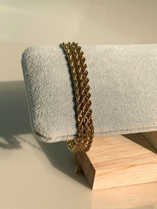 Aureum Twist